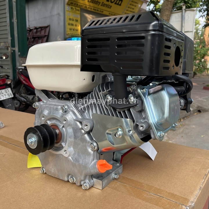 Máy nổ chạy xăng YAMANISAN 7HP