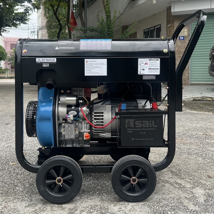 Máy phát điện chạy dầu HAKUDA 7KW HKD7500P3T 3 pha
