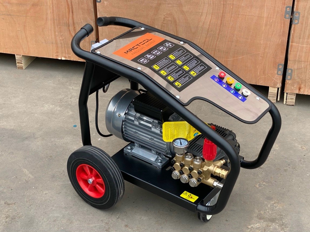 Máy rửa xe cao áp MACTOOL 7.5KW XP-7.5T4