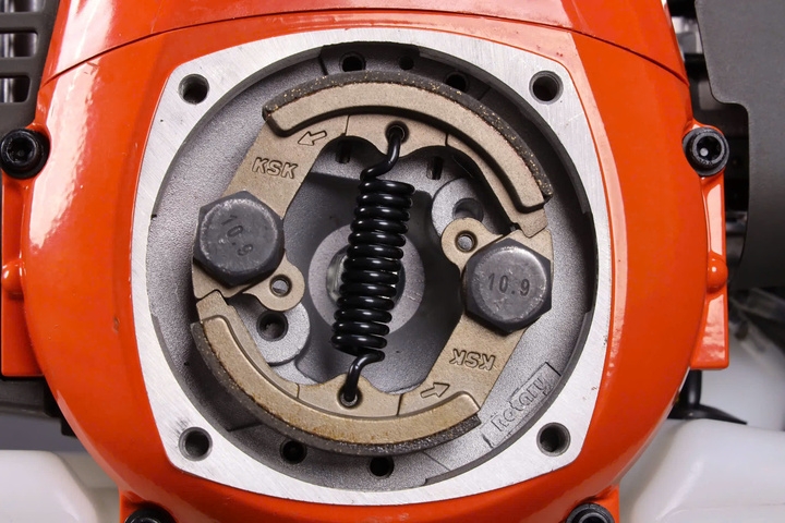 Máy cắt cỏ 2 thì ROTARY 541RTS 1750W