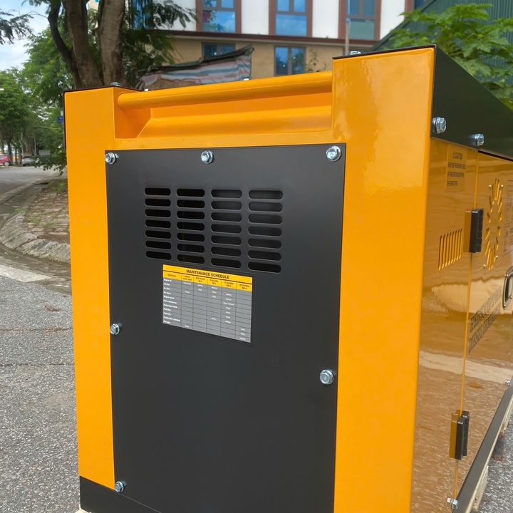 Máy phát điện chạy dầu 5KW HAKUDA HKD5000P1PROA Siêu Cách Âm