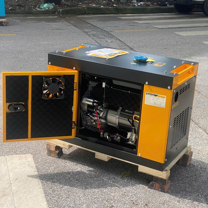 Máy phát điện chạy dầu 5KW HAKUDA HKD5000P1PROA Siêu Cách Âm