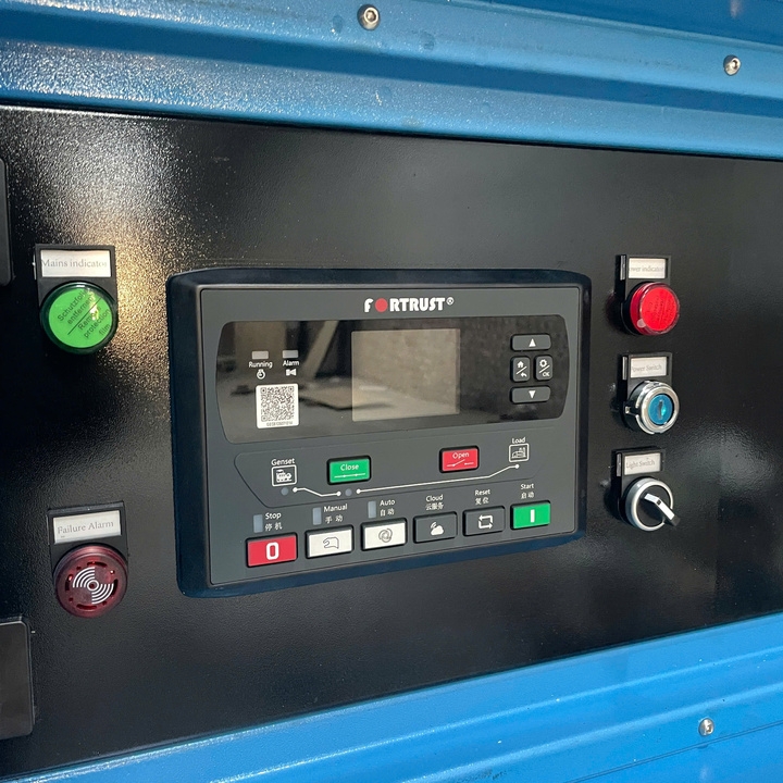 Máy phát điện công nghiệp HAKUDA HKD20KP3TC 20KW