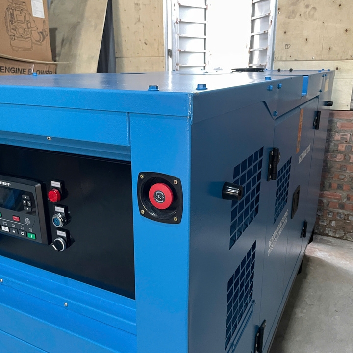 Máy phát điện công nghiệp HAKUDA HKD20KP3TC 20KW