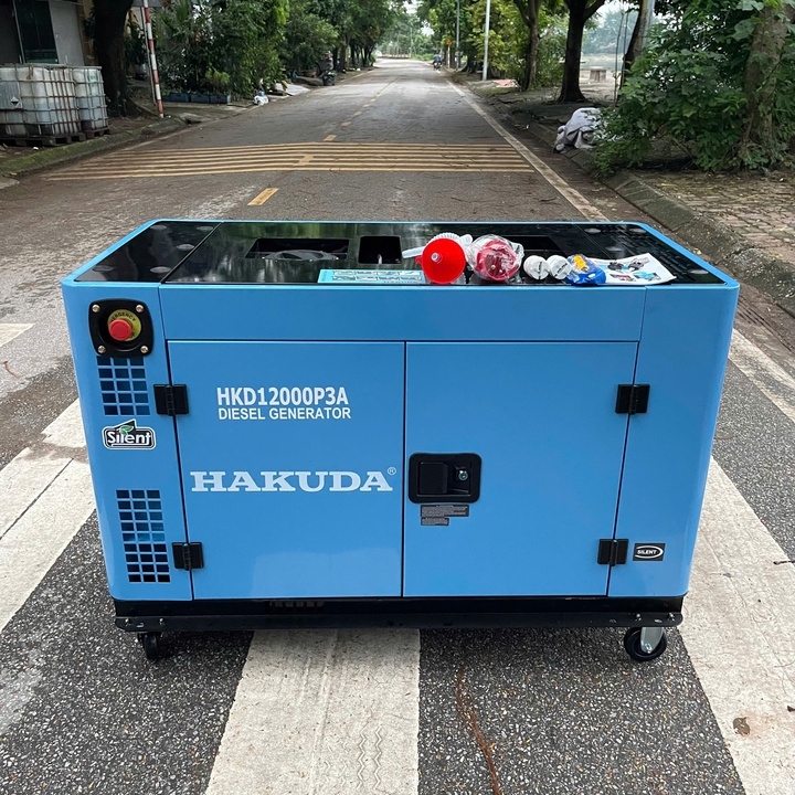 Máy phát điện chạy dầu diesel 12KW HAKUDA HKD12000P3A siêu cách âm 3 pha