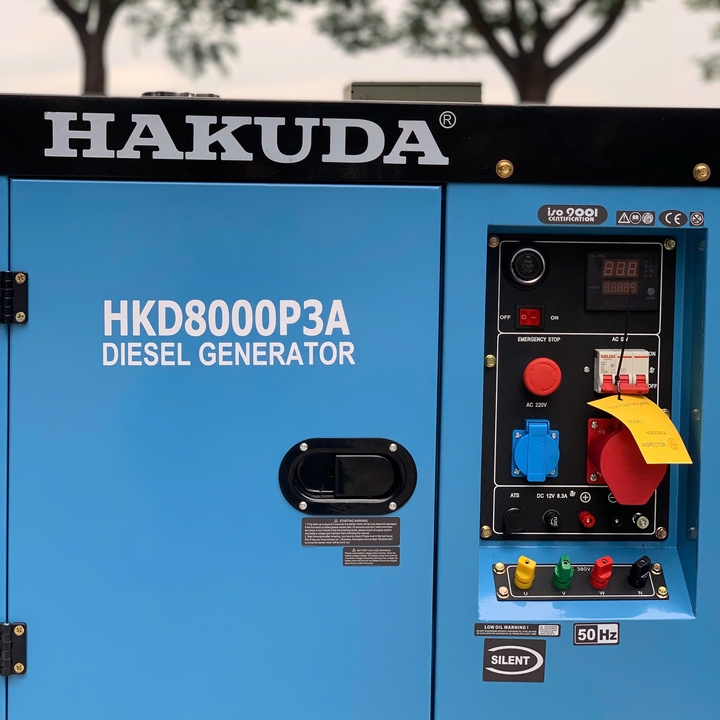 Máy phát điện chạy dầu diesel 8KW HAKUDA HKD8000P3A 3 pha có đề