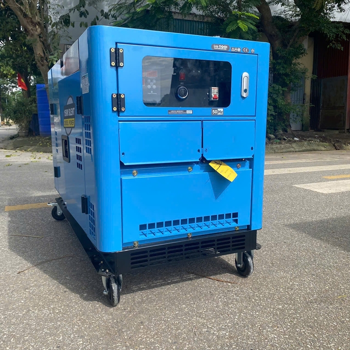 Máy phát điện chạy dầu 15KW HAKUDA HKD15000P1A siêu cách âm