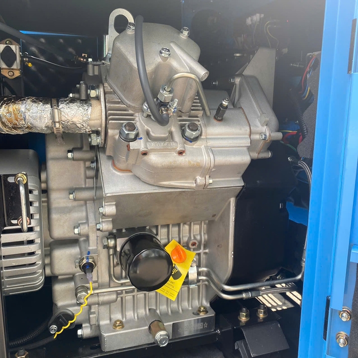 Máy phát điện chạy dầu diesel 15KW HAKUDA HKD15000P1A siêu cách âm 1 pha