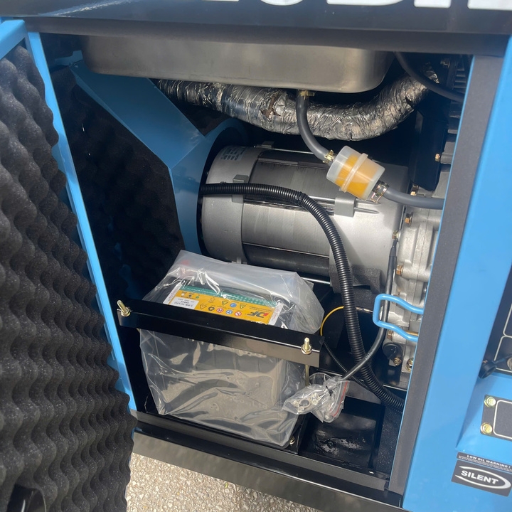 Máy phát điện chạy dầu diesel 8KW HAKUDA HKD8000P1A có đề 1 pha