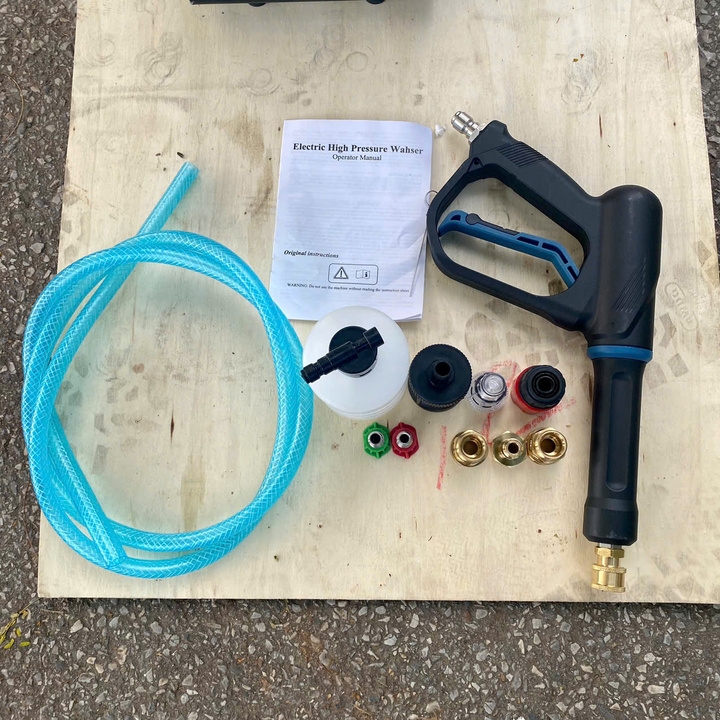 Máy rửa xe gia đình 3000W HAKUDA MRXHKD3000