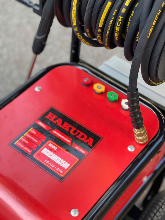 Máy phun xịt rửa xe cao áp 3KW HAKUDA MRXCAHKD3500