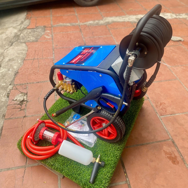 Máy phun xịt áp lực cao HAKUDA 2.5KW MRXCAHKD3500-2