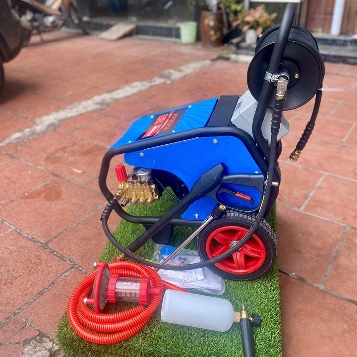 Máy phun xịt áp lực cao HAKUDA 2.5KW MRXCAHKD3500-2