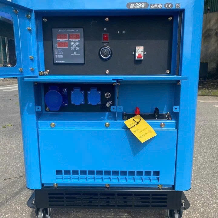 Máy phát điện chạy dầu 15KW HAKUDA HKD15000P3A chống ồn