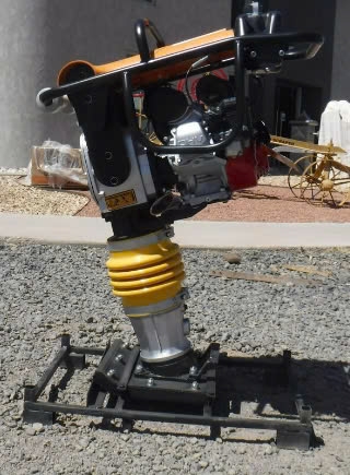 Máy đầm cóc hình trụ dùng xăng INGCO 6.5HP GRT75-2