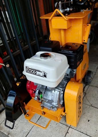 Máy cắt bê tông nhựa đường dùng xăng INGCO 13HP GSF16-1