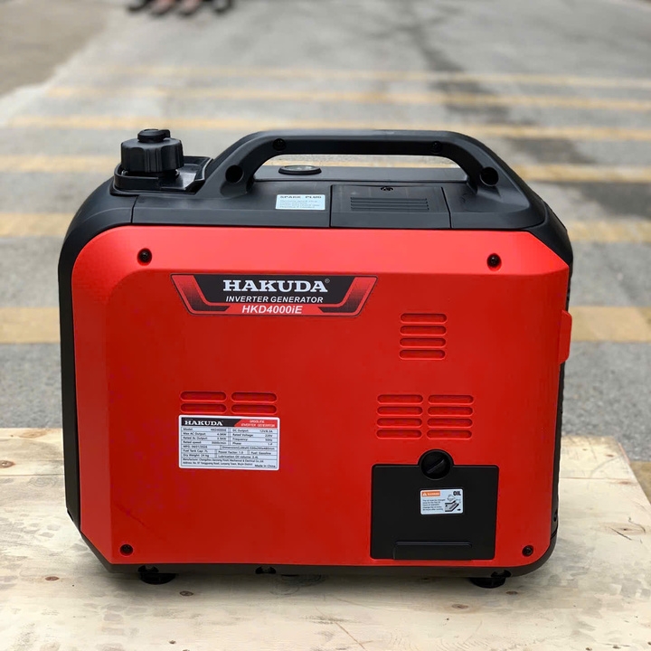 Máy phát điện chạy xăng Inverter 4KW HAKUDA HKD4000iE có đề