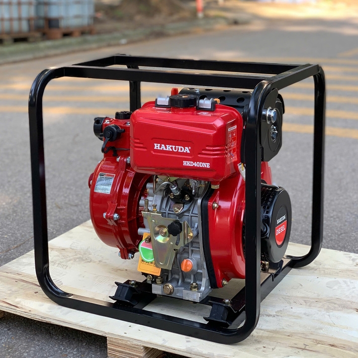 Máy bơm nước cứu hỏa chạy dầu HAKUDA HKD40DNE 4KW