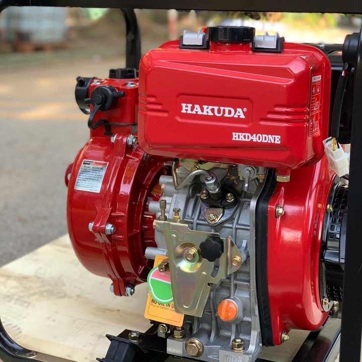 Máy bơm nước cứu hỏa chạy dầu HAKUDA HKD40DNE 4KW