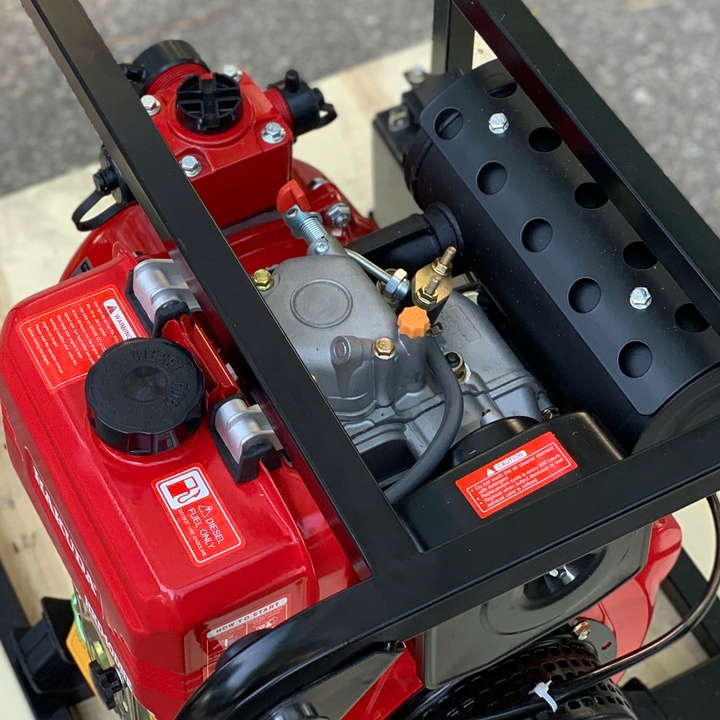 Máy bơm nước cứu hỏa chạy dầu HAKUDA HKD40DNE 4KW