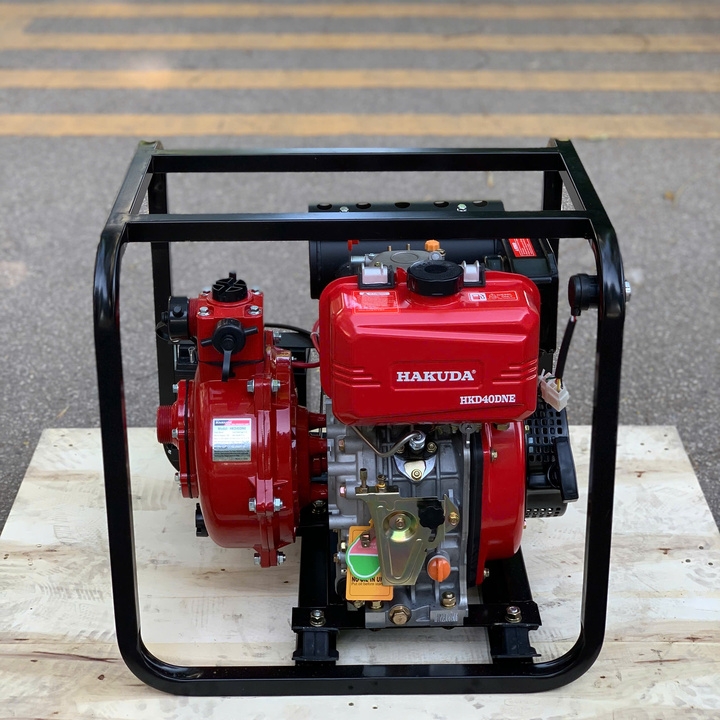 Máy bơm nước cứu hỏa chạy dầu HAKUDA HKD40DNE 4KW