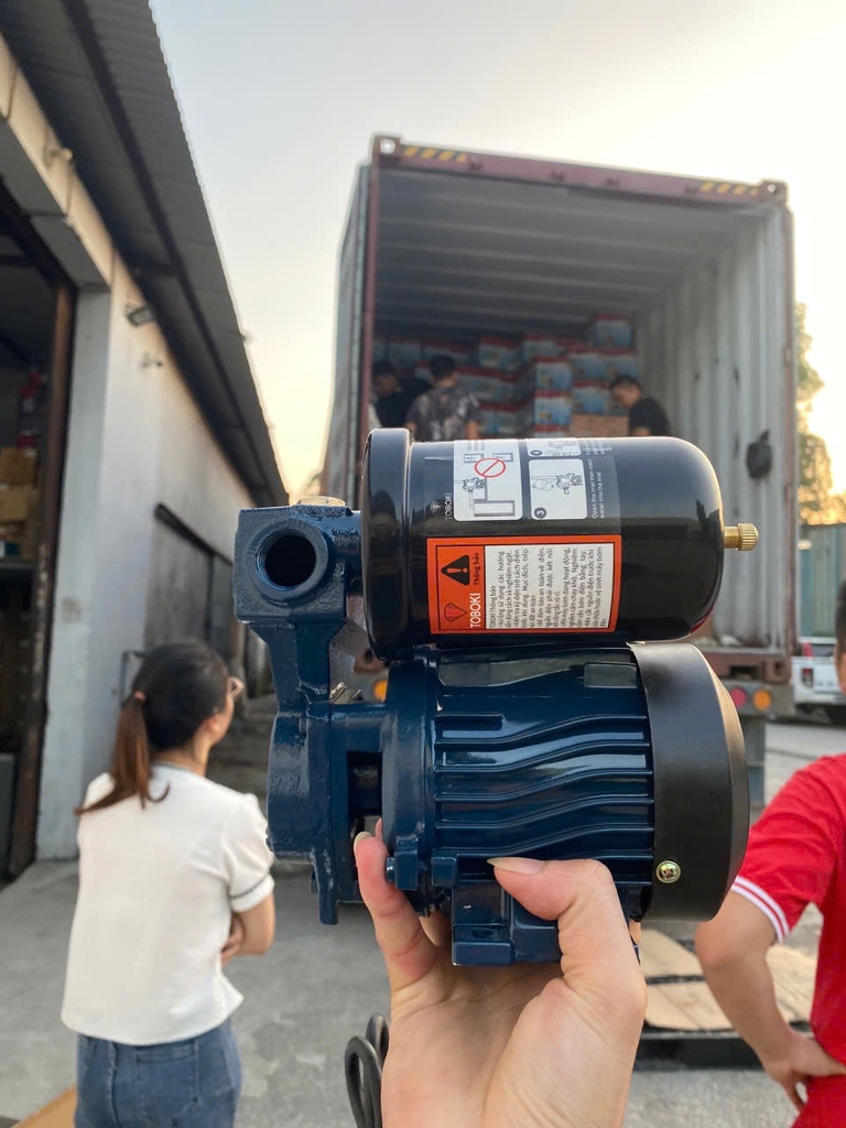 Máy bơm nước tăng áp Nhật TOBOKI 150W T-150A