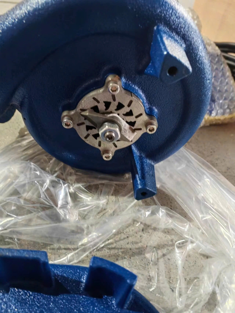 Máy bơm tõm thả chìm nước thải TOBOKI 1100W TK-V1100 có phao có dao chém rác