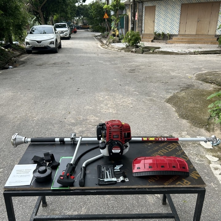 Máy cắt cỏ 1KW HAKUDA HKDMCC4TGX35 4 thì