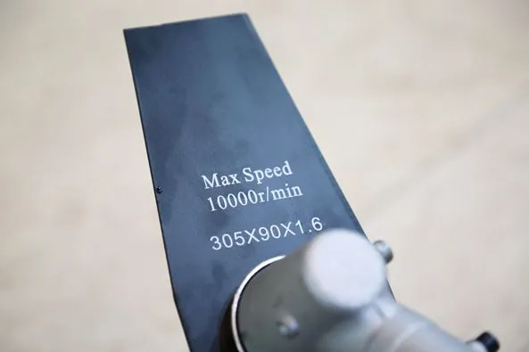 Máy Cắt Cỏ 2 Thì 1600W Mitsukaisho 541
