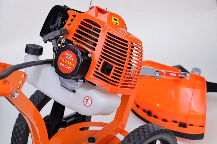 Máy cắt cỏ 2 thì đẩy tay Yataka CS-5200 2.3KW