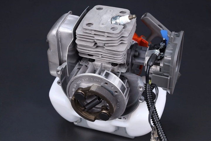 Máy cắt cỏ 2 thì HUSJAPAN 1.75KW HJ-543 Pro