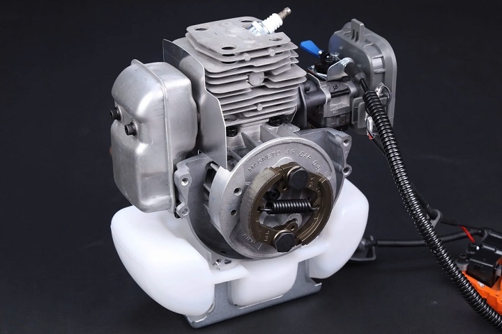 Máy cắt cỏ 2 thì HUSJAPAN 1.75KW HJ-543 Pro