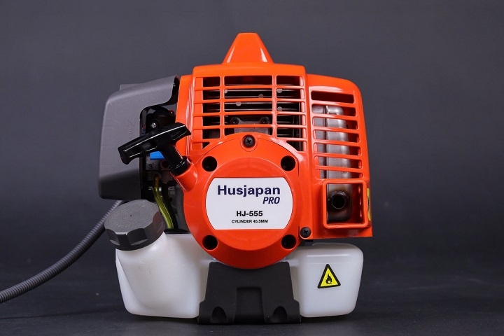 Máy cắt cỏ 2 thì HUSJAPAN 2.8KW HJ-555 Pro
