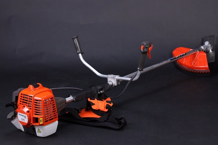 Máy cắt cỏ 2 thì HUSJAPAN 2.8KW HJ-555 Pro