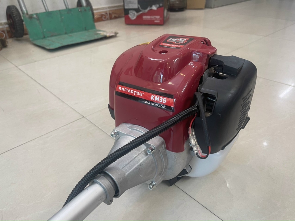 Máy Cắt Cỏ 4 Thì Kamastsu 750W KM25 Đeo Lưng