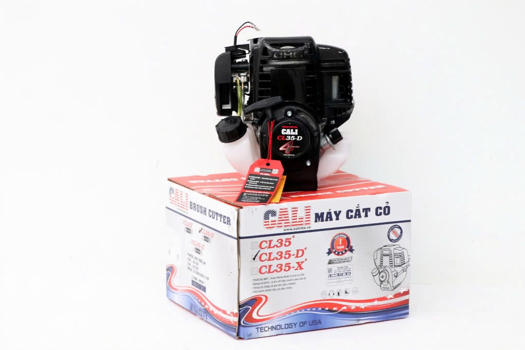 Máy cắt cỏ Cali CL35-D 1000W đen 4 thì