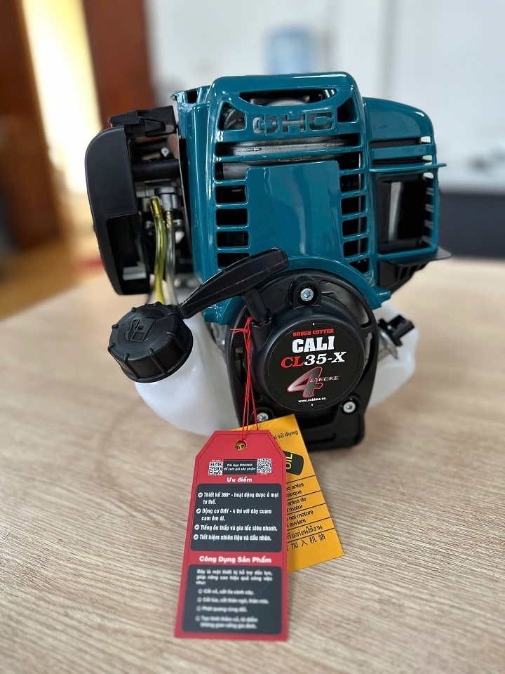 Máy cắt cỏ Cali CL35-X 1000W xanh dương 4 thì