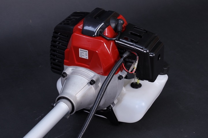 Máy cắt cỏ chạy xăng 2 thì CHAMPION 1250W CP-430