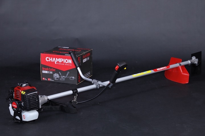 Máy cắt cỏ chạy xăng 2 thì CHAMPION 970W CP-330