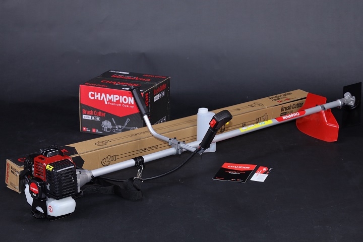 Máy cắt cỏ chạy xăng 2 thì CHAMPION 970W CP-330