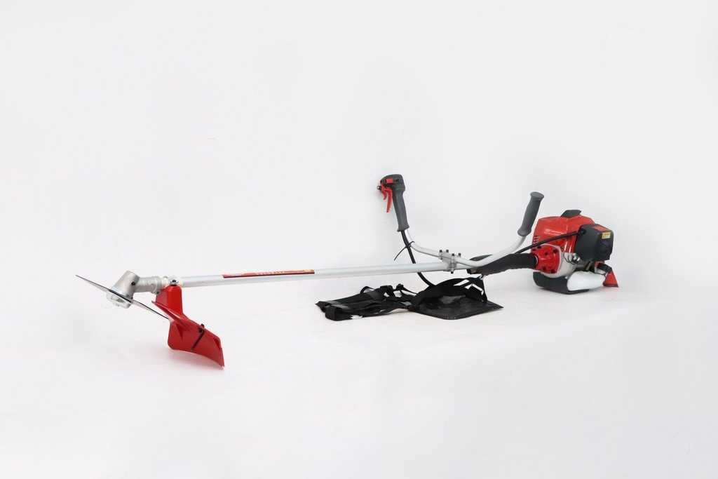 Máy cắt cỏ chạy xăng 2 thì 2KW OSHIMA TJ53