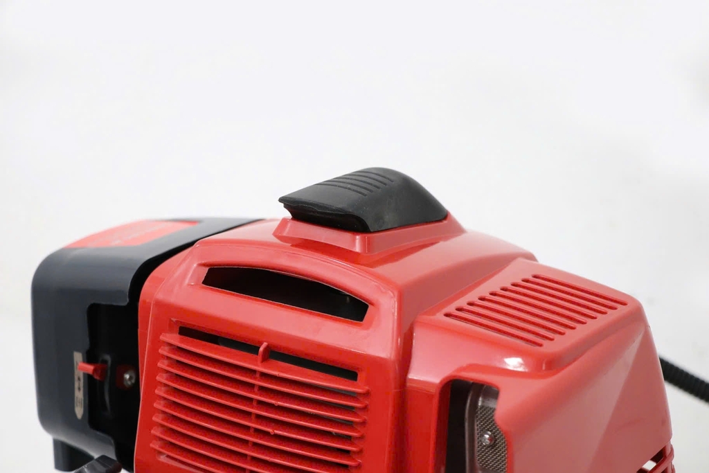 Máy cắt cỏ chạy xăng 2KW 2 thì OSHIMA 2KW TJ53