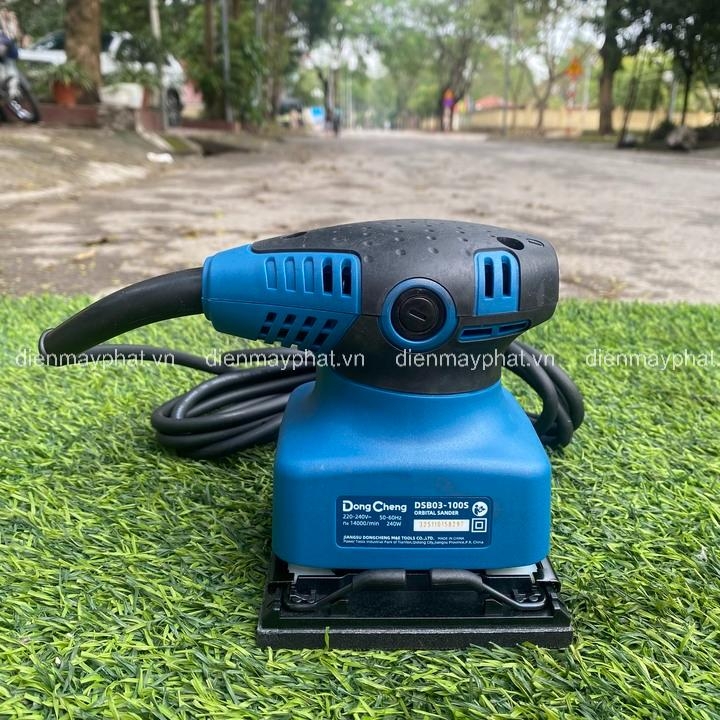 Máy chà nhám rung Dongcheng 240W DSB03-100S
