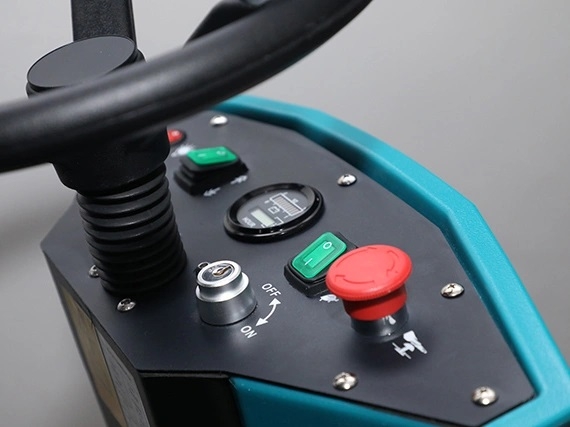 Máy chà sàn công nghiệp liên hợp ngồi lái Kumisai KMS 110B