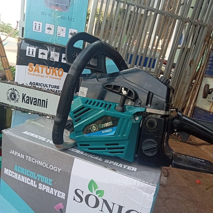 Máy cưa xích 2 thì KAVANNI KV6820 2000W