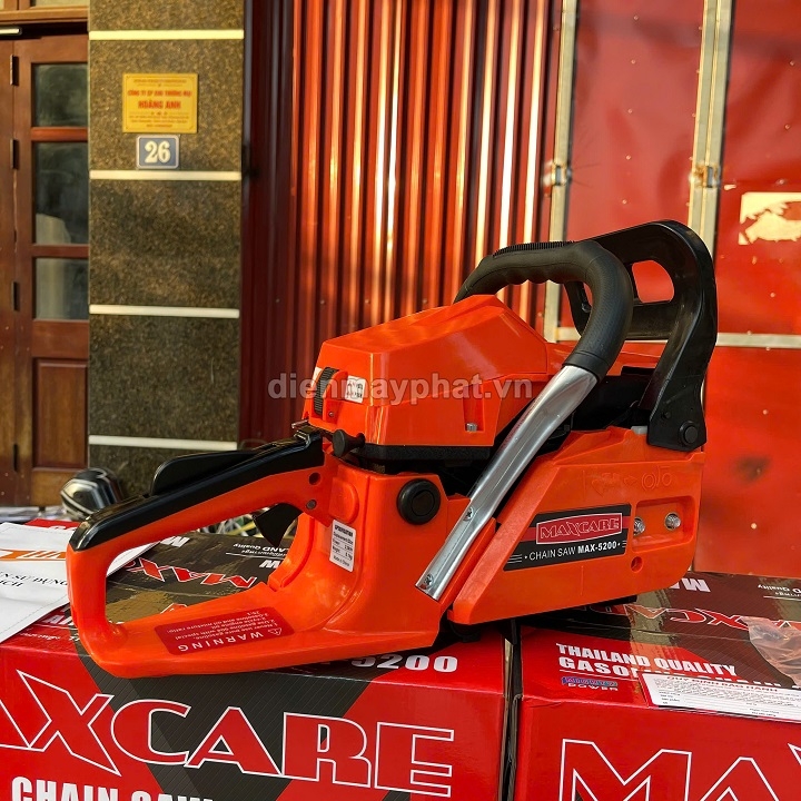 Máy cưa xích chạy xăng 2 thì MAXCARE 2.1KW MAX-5200
