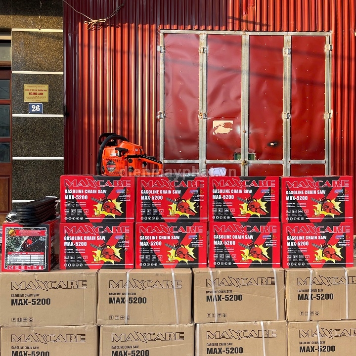 Máy cưa xích chạy xăng 2 thì MAXCARE 2.1KW MAX-5200