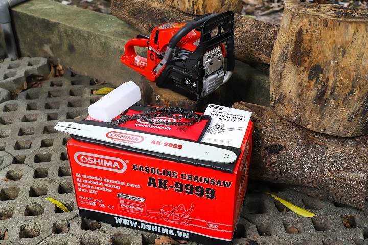 Máy cưa xích chạy xăng 2 thì OSHIMA AK9999