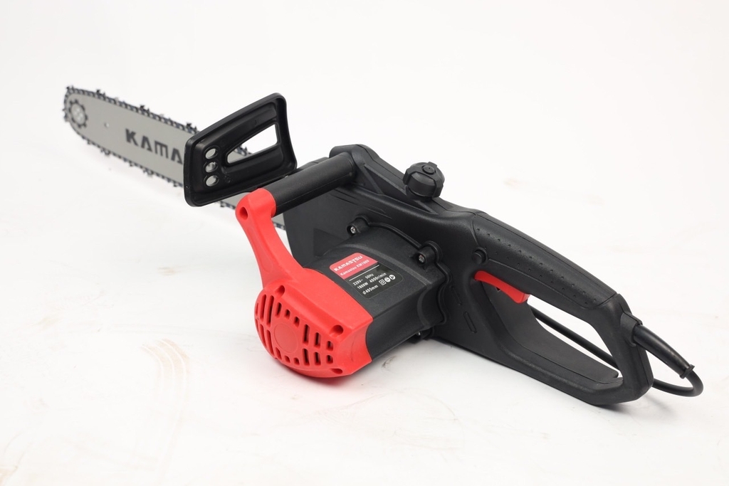 Máy cưa xích điện Kamastsu 2200W KM2200