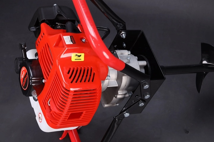 Máy khoan đất chạy xăng 2 thì CHAMPION 1.8KW CP-630